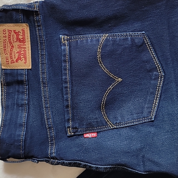 Plus size Levi Skinny Jeans - Picture 2 of 4